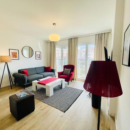 4 Llullat - City Center Apartment Pristina Buitenkant foto